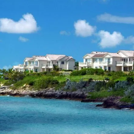 /img/7312-bahamas-spa-honeymoon.webp
