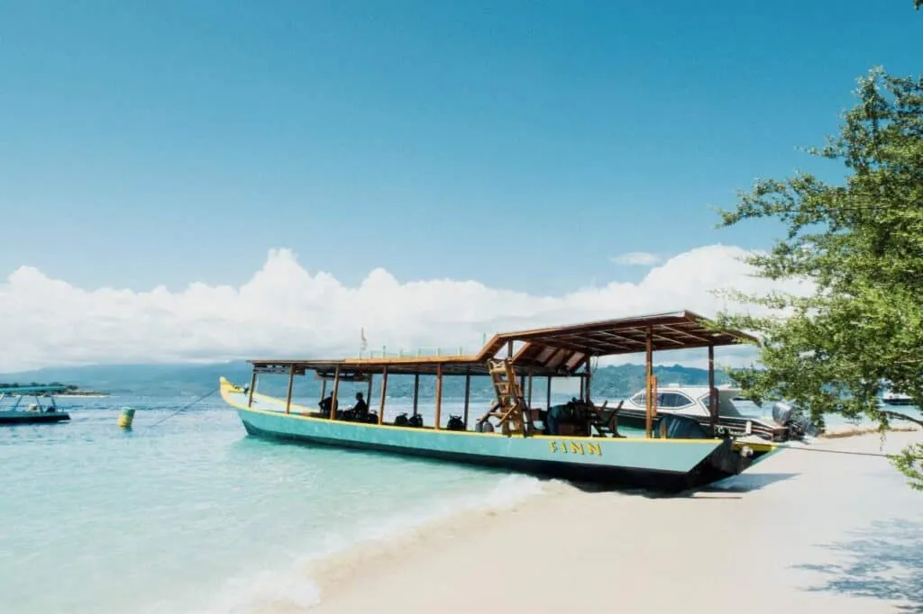 7315 gili island cruise
