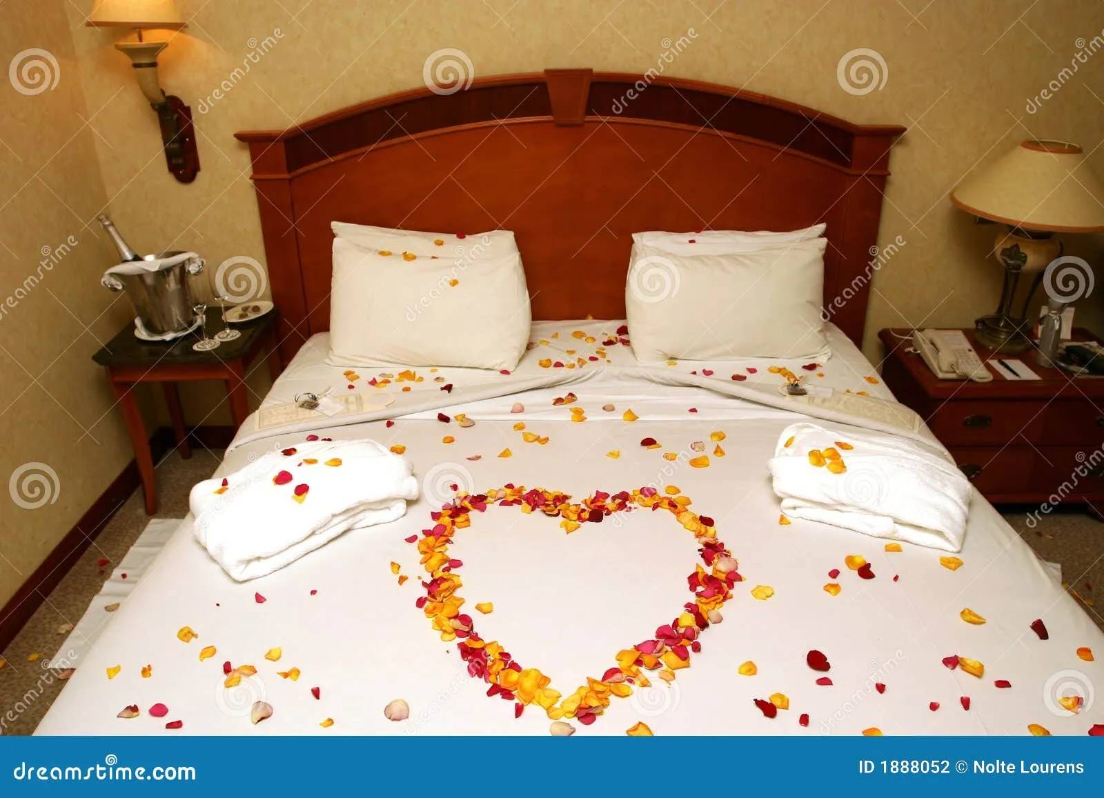 7318 romantic lighting