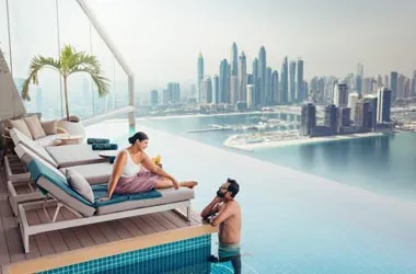 /img/7322-dubai-honeymoon-skyline.webp