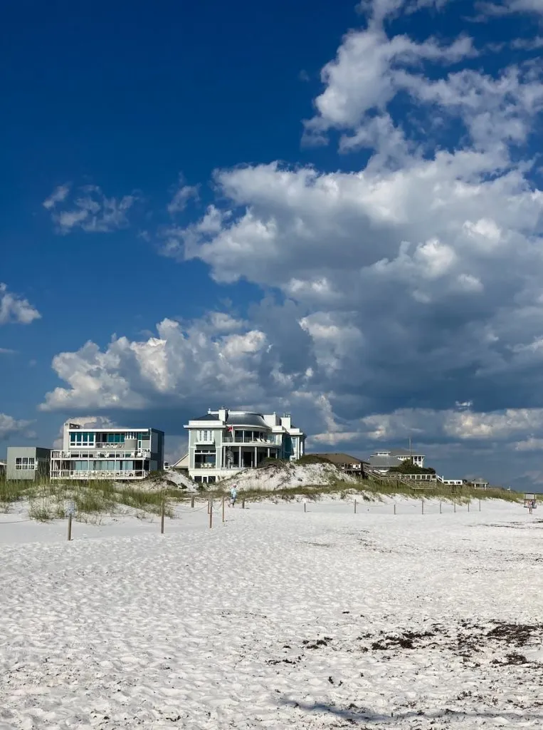 7331 beachfront dining