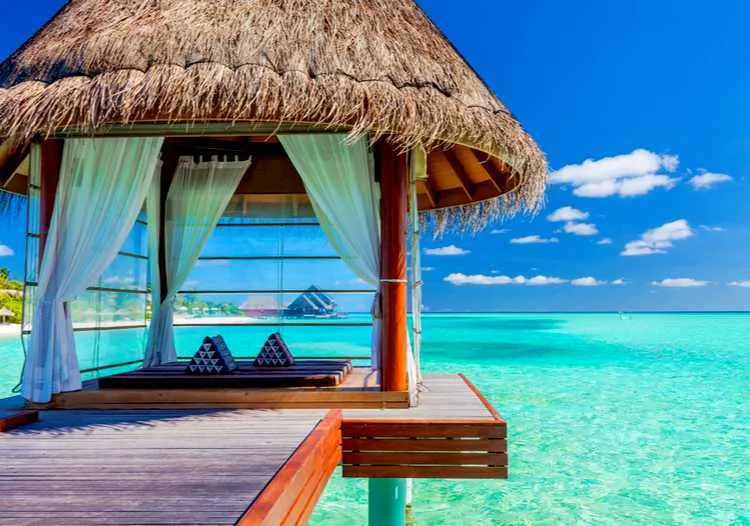 /img/7355-maldives-beach.webp