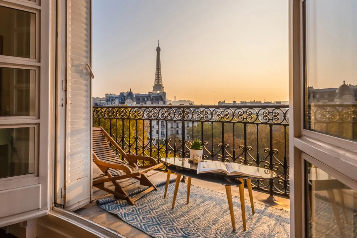 7368 romantic dinner paris