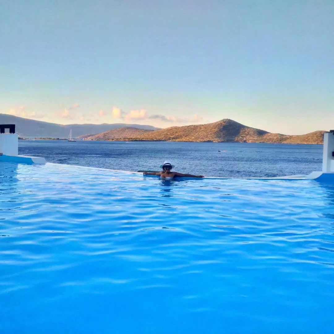 7379 greece island hopping