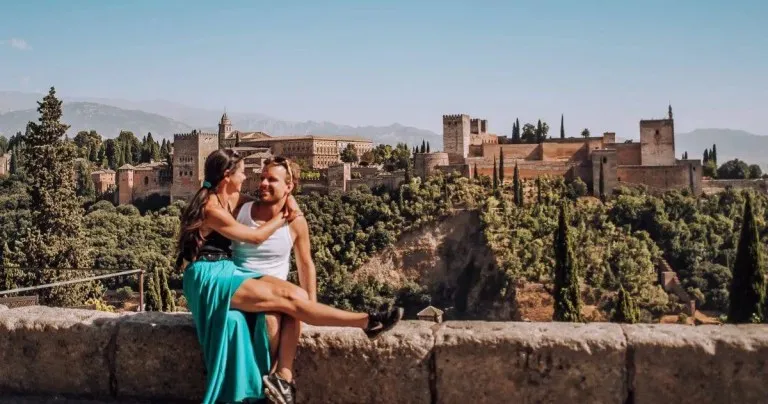 /img/7398-europe-honeymoon-package-romance.webp