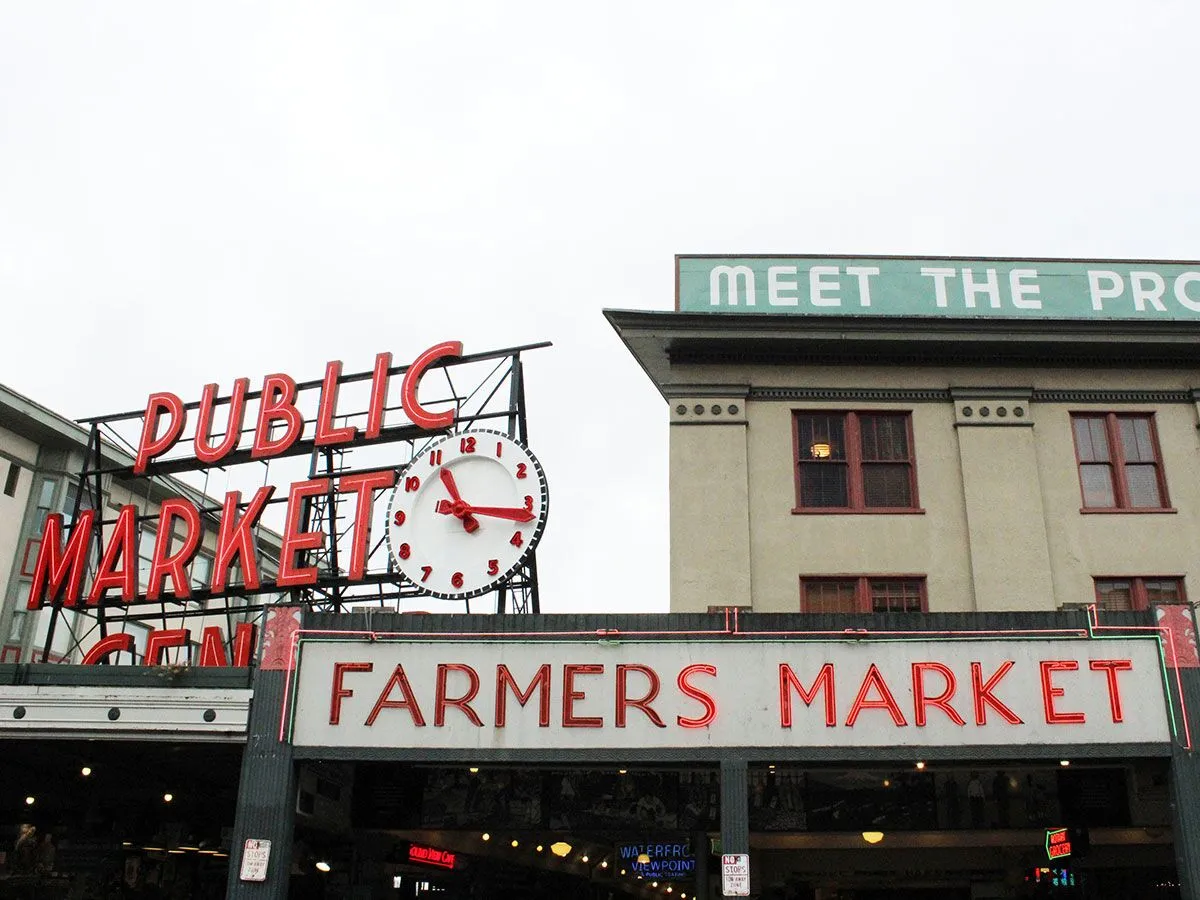 7411 seattle honeymoon views