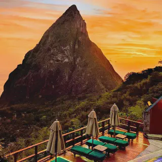 /img/7435-st-lucia-honeymoon-activities.webp