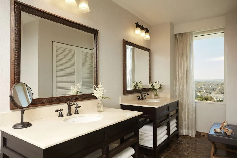 7448 virginia beach resort room