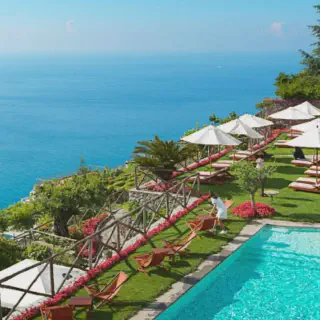 /img/7474-pack-for-honeymoon.webp
