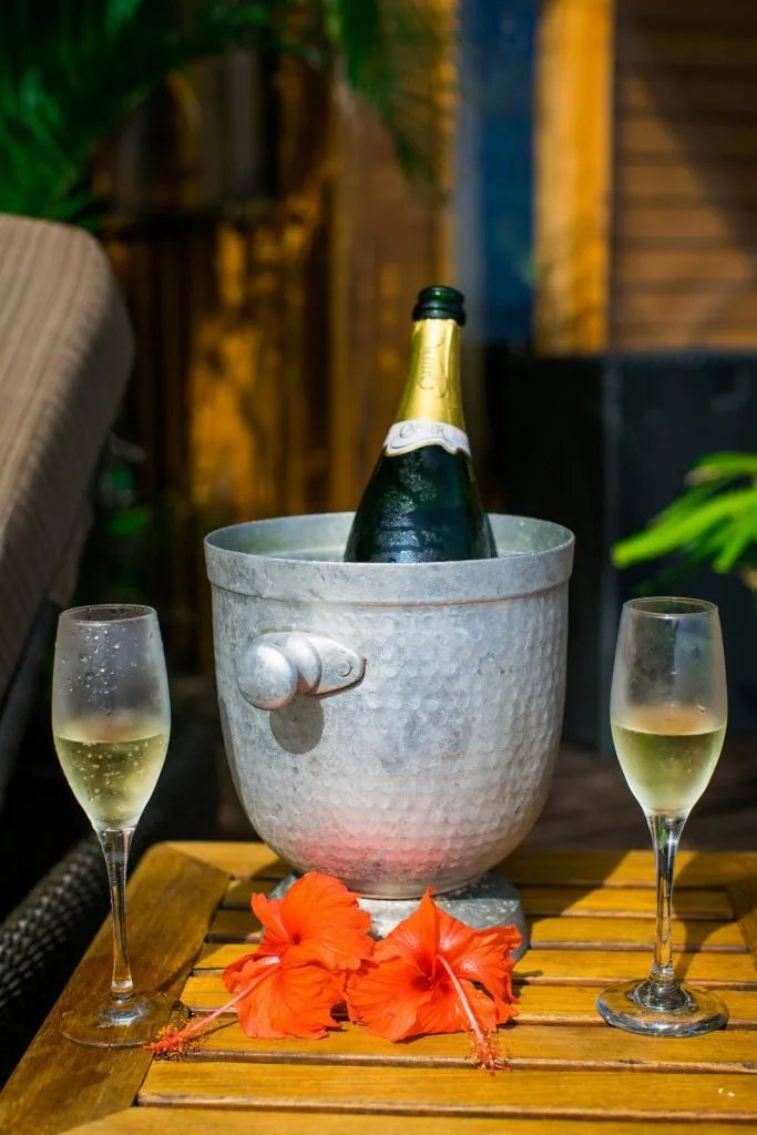 7481 fiji honeymoon resort