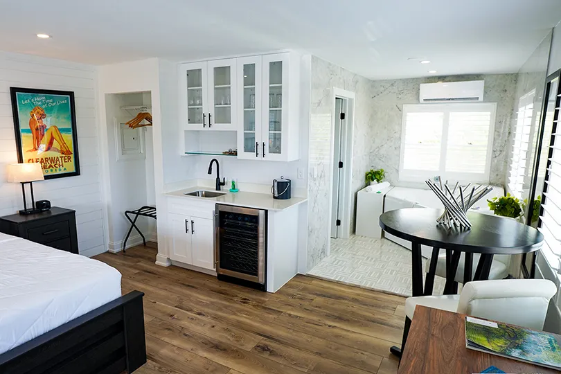 7524 ct honeymoon suite with breakfast