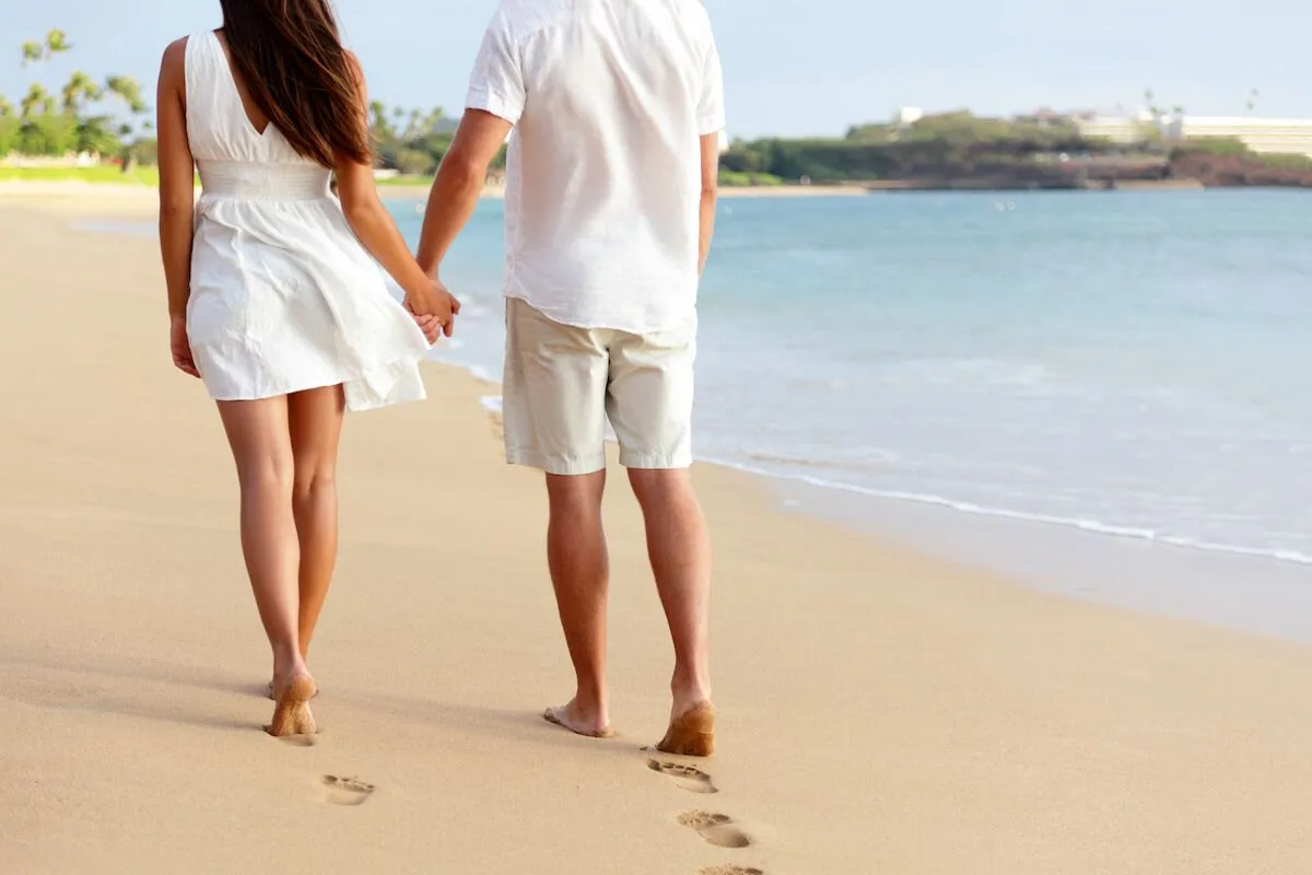 /img/7535-hawaii-honeymoon-packing.webp