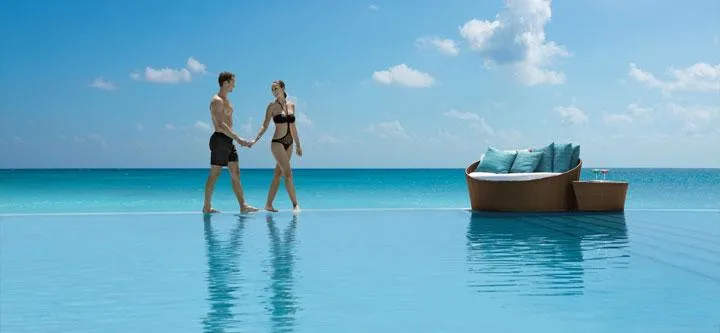 7547 all inclusive resort pool