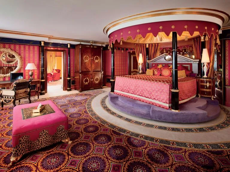 7552 raleigh honeymoon suite garden