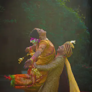 /img/7556-marathi-couple-honeymoon-destination-7.webp