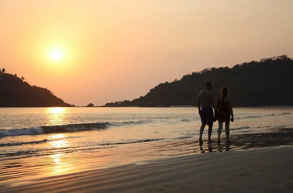 7584 goa couple spa