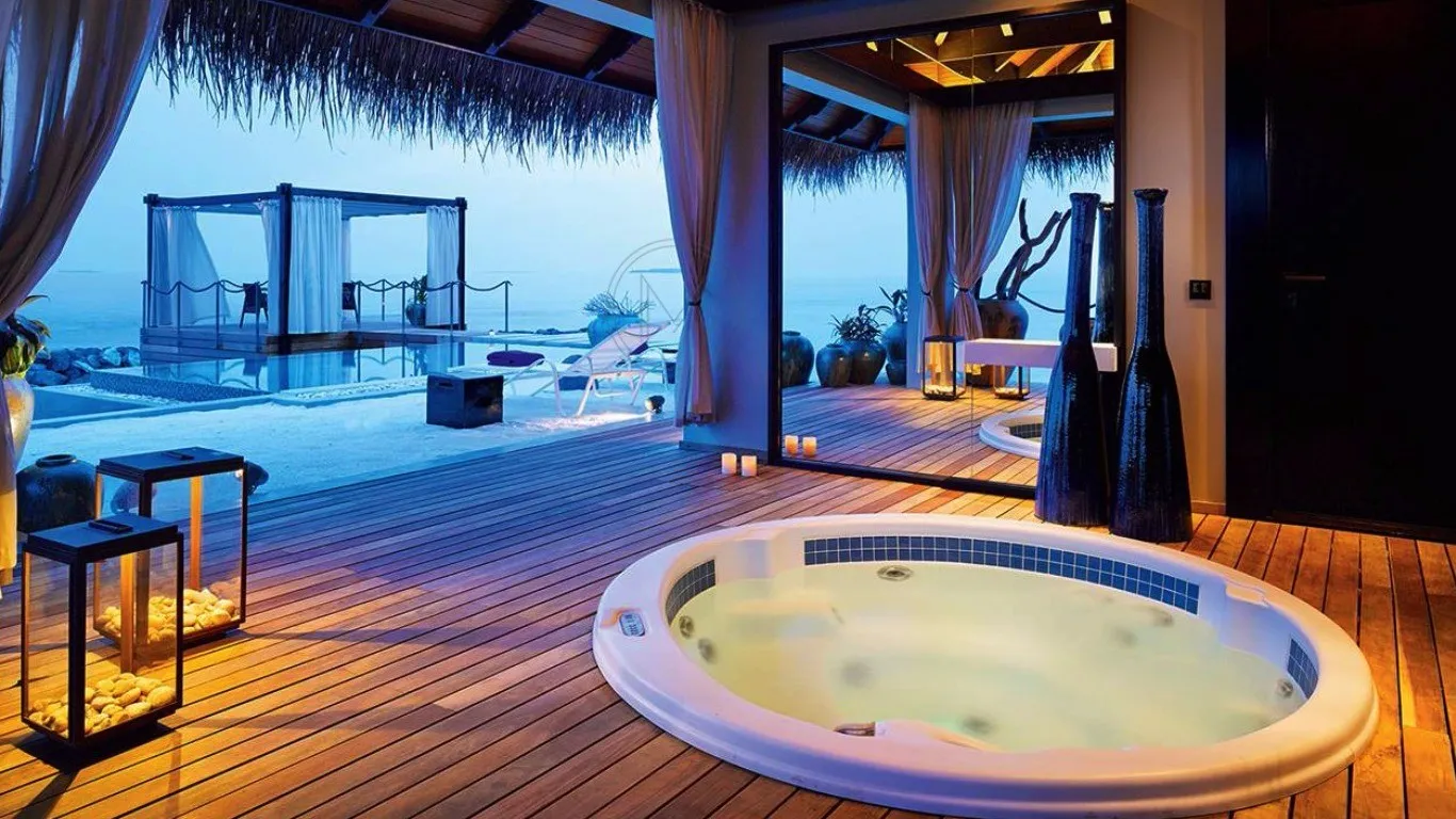 7589 maldives honeymoon sunset cruise