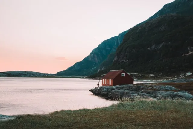 /img/7610-lofoten-island-honeymoon.webp