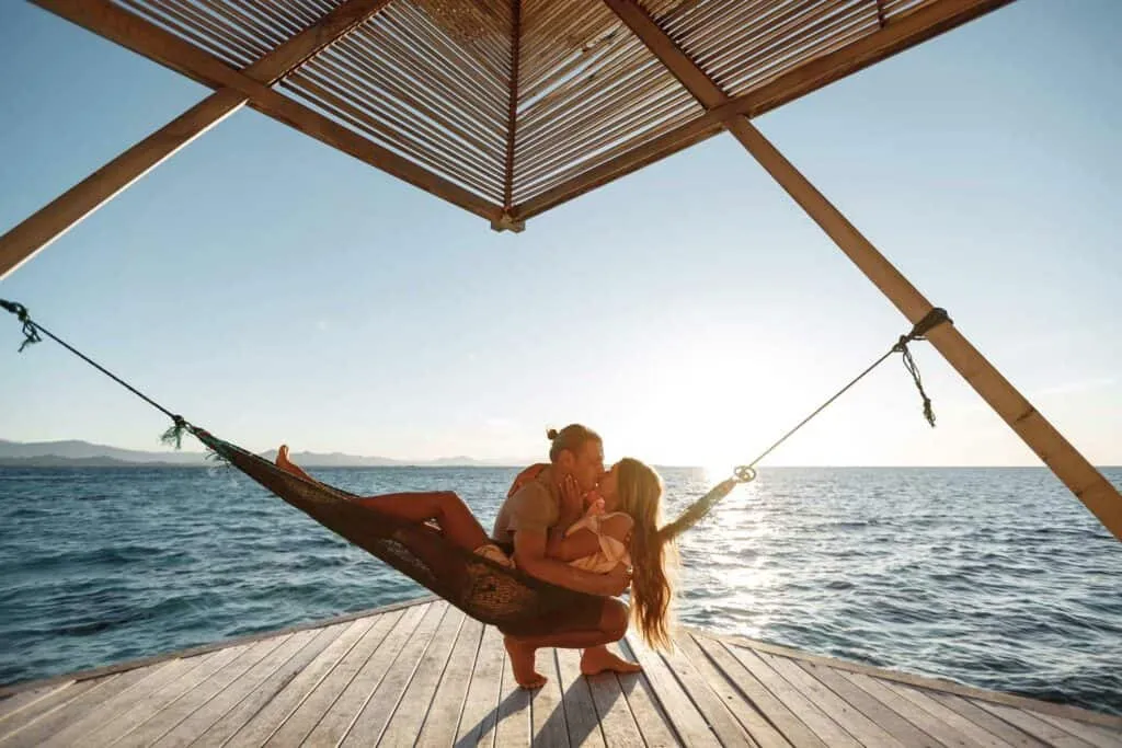 7618 maldives resort