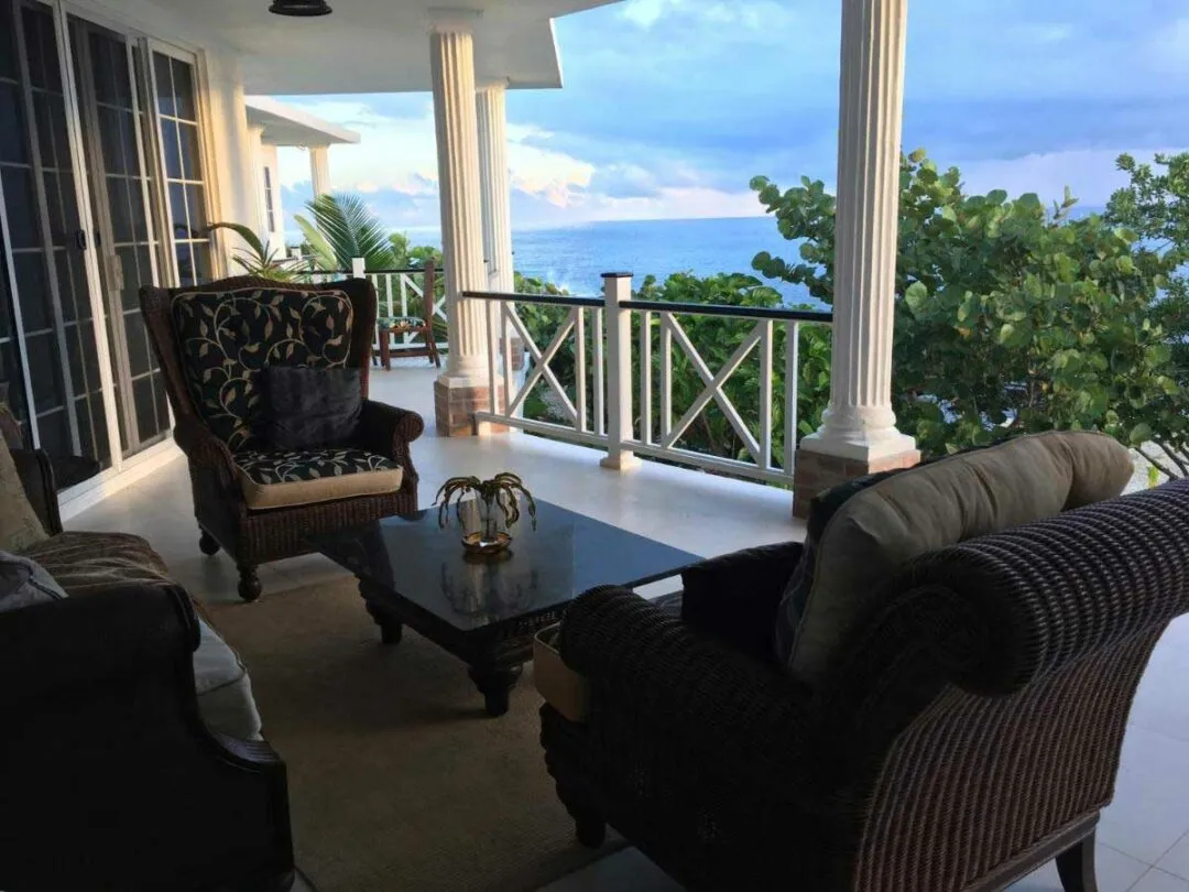 7620 jamaica honeymoon strawberry hill