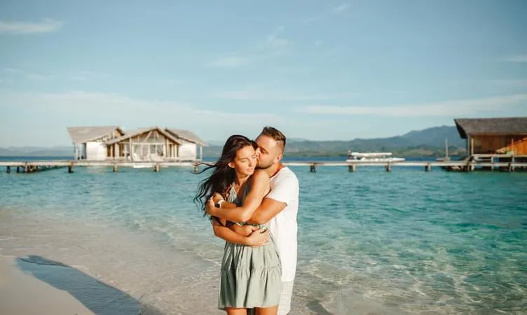 7626 maldives overwater bungalow