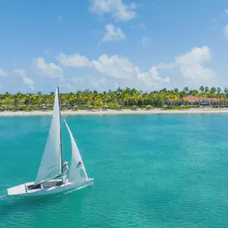 /img/7663-caribbean-honeymoon-activities.webp