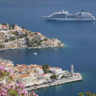 /img/7675-honeymoon-cruise-packages.webp