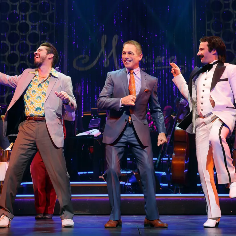 7681 vegas honeymoon show
