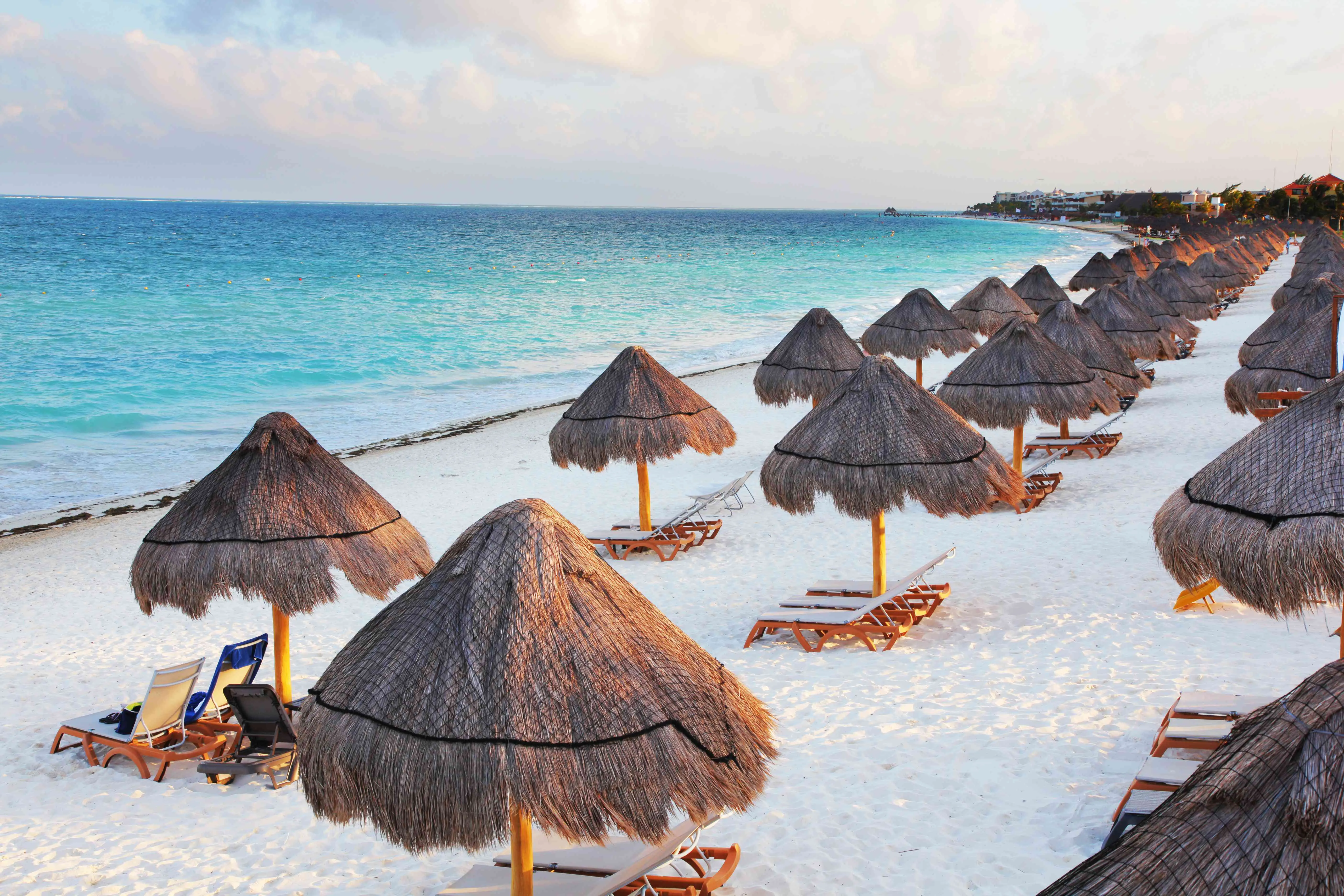 /img/7688-luxury-honeymoon.webp